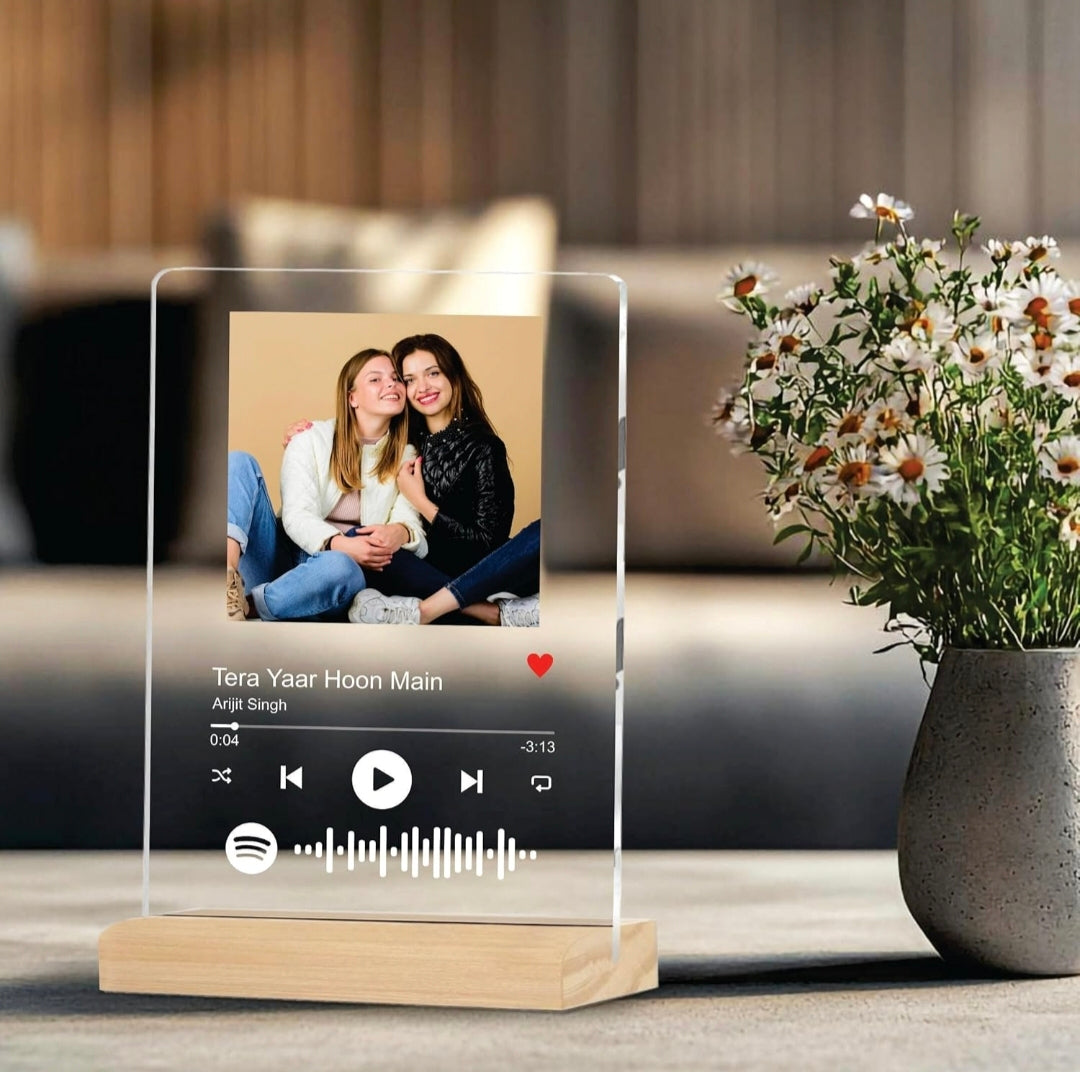 Customized Photo and Spotify Personalized Photo Frame with Wooden Stand