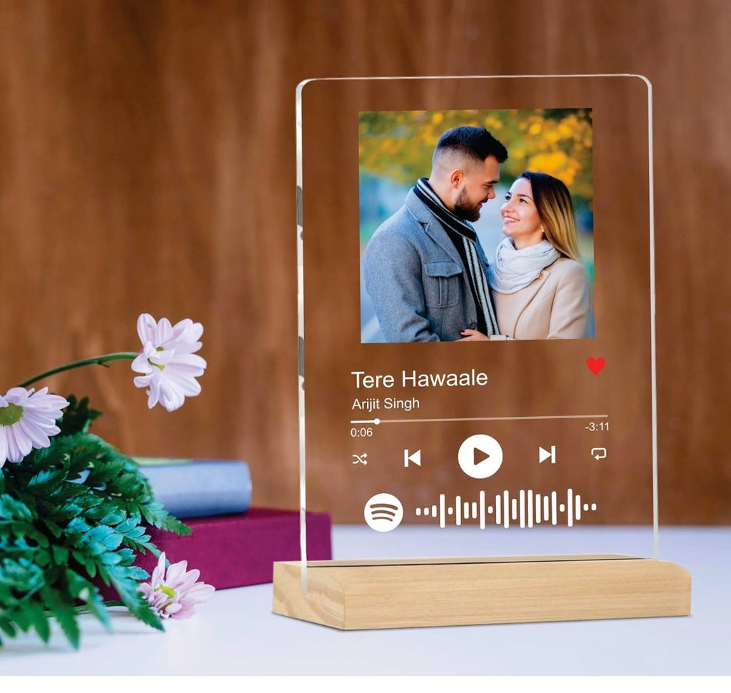 Customized Photo and Spotify Personalized Photo Frame with Wooden Stand